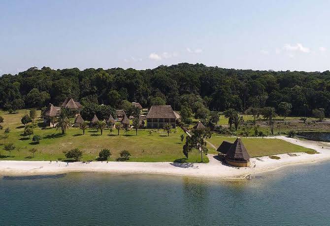 Couple enjoying a romantic Uganda wedding anniversary safari with Mambo Gorilla Safaris