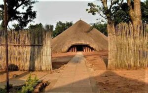 Cultural sites and safaris in Uganda featuring traditional heritage, mountain gorillas and African wildlife